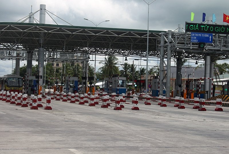 dung tien le mua ve qua tram BOT Cai Lay anh 3