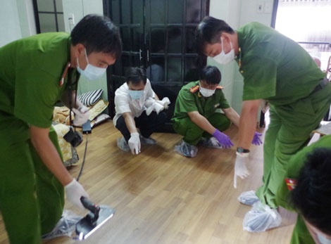 Chi gai sat hai em trai roi nho nguoi lam dam tang hinh anh