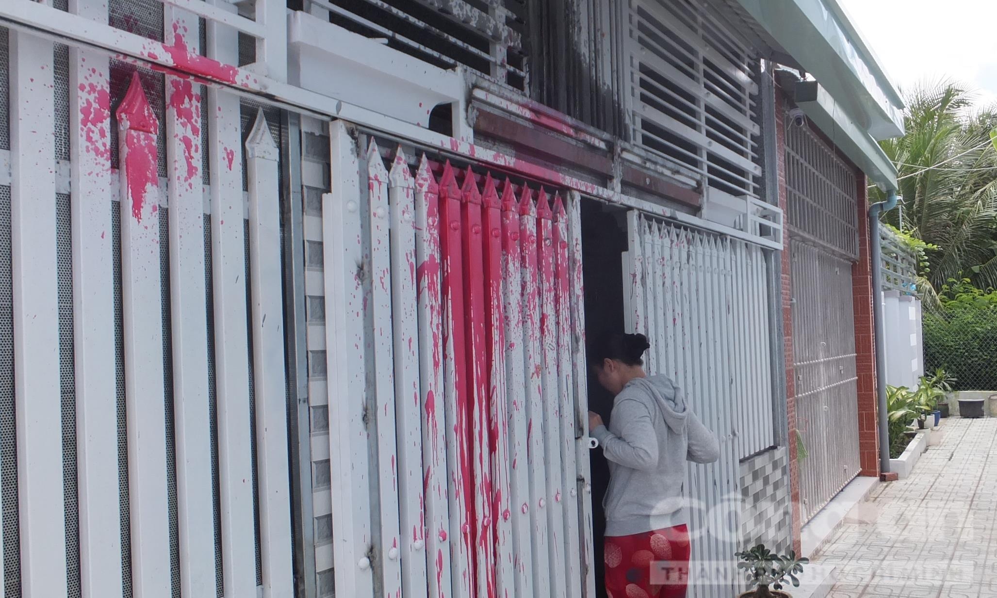 Khung bo bang son anh 1