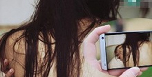 Tung clip sex len mang lam nhuc nguoi yeu cu hinh anh
