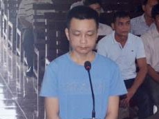 Nguyên cán bộ công an ngồi tù ảnh 1 Nguyen can bo cong an ngoi tu anh 1