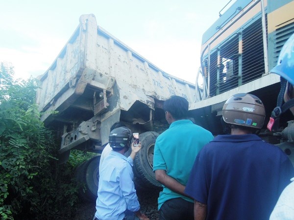 Tau lua tong xe tai anh 2