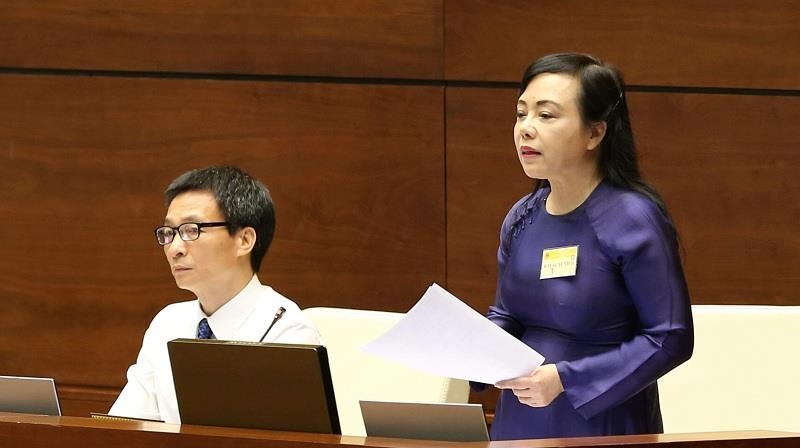 Bo Y te cho nghi viec 5 nguoi hinh anh