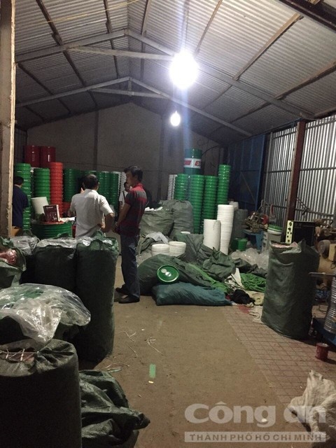 buôn bán dầu nhớt giả ảnh 1 buon ban dau nhot gia anh 1