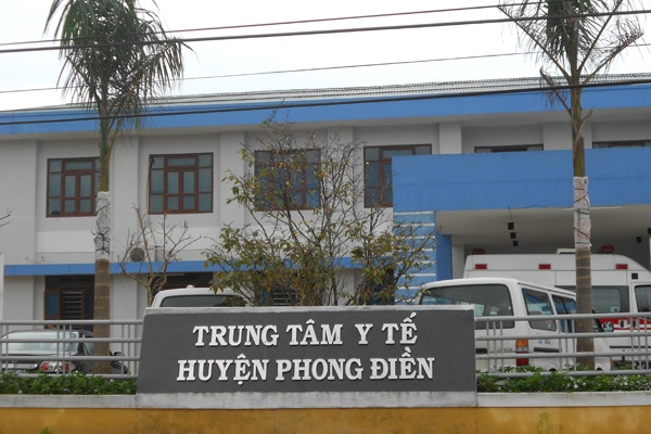 'Khuyen' Bo truong Y te nghi, bac si bi khien trach, phat tien hinh anh