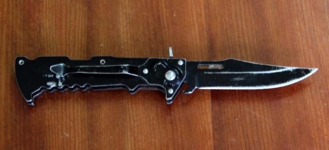 Vo thieu no, chong bi ke doi no dam hinh anh