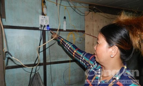 cắm điện giết vợ vì đòi ly hôn ảnh 1 cam dien giet vo vi doi ly hon anh 1