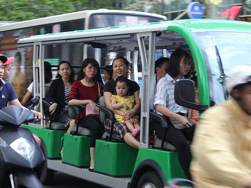 De xuat don khach tu ben tau bang xe dien hinh anh