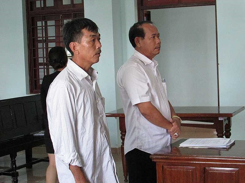 Cat nham 2 qua than, benh vien noi vo can hinh anh