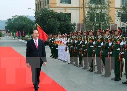 Chu tich nuoc tham va lam viec voi luc luong vu trang Quan khu 1 hinh anh