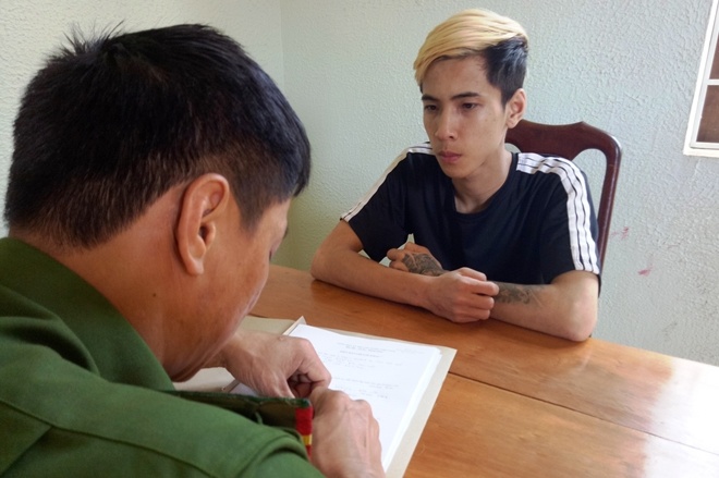 Mau thuan tren ban nhau, vac dao di danh nhau bi dam tu vong hinh anh
