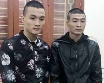 Ban chet nguoi sau do xoa dau vet nham qua mat canh sat hinh anh