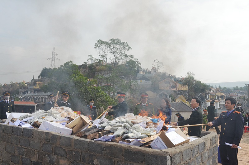 Tieu huy 260 banh heroin anh 2