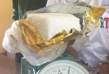 Con o tu, 'nu quai' dat Cang van van chuyen ma tuy hinh anh