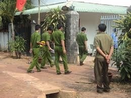 Sat hai vo, dua xac ve que roi ra dau thu hinh anh