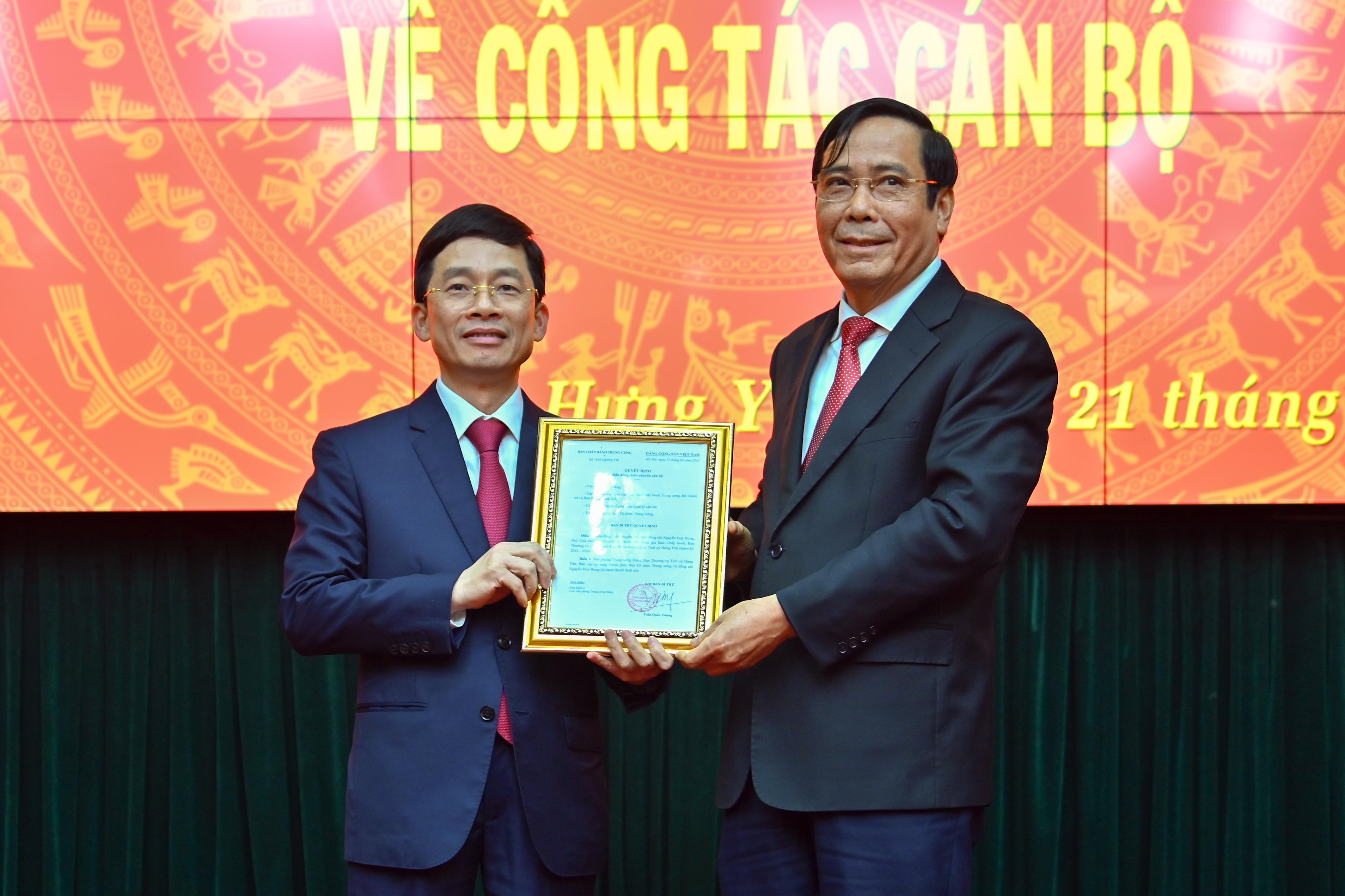 Ong Nguyen Duy Hung lam Pho bi thu Hung Yen anh 1