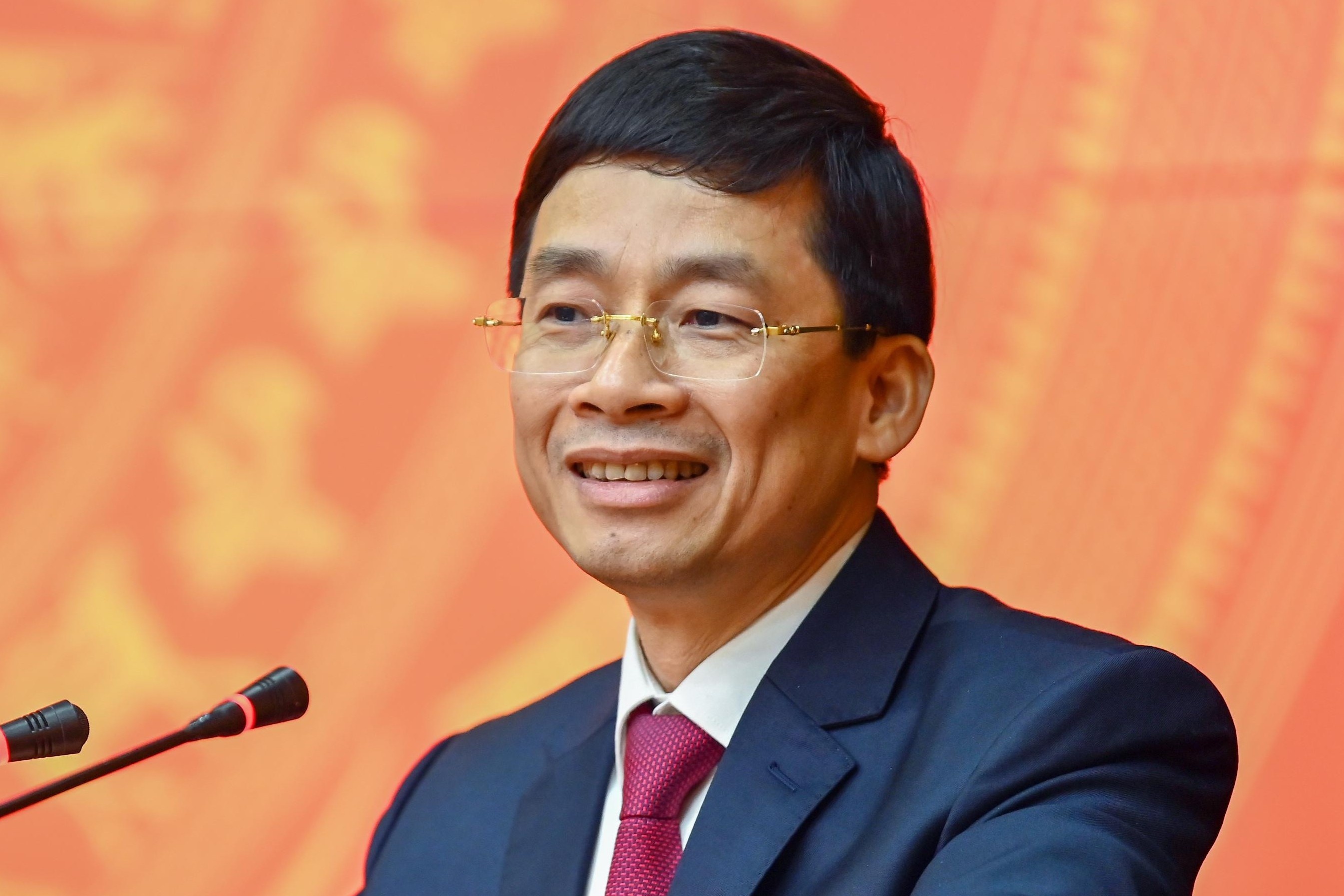 Ong Nguyen Duy Hung lam Pho bi thu Thuong truc Hung Yen hinh anh