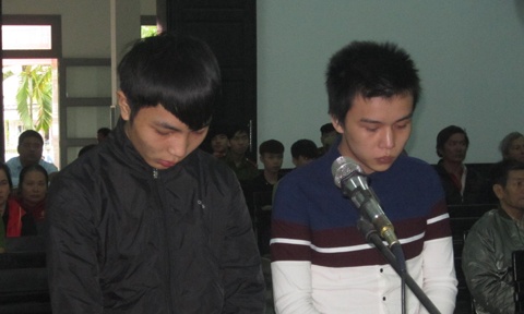 Thanh nien dam chet nguoi vi ban gai cu om 'trai la' ngu hinh anh