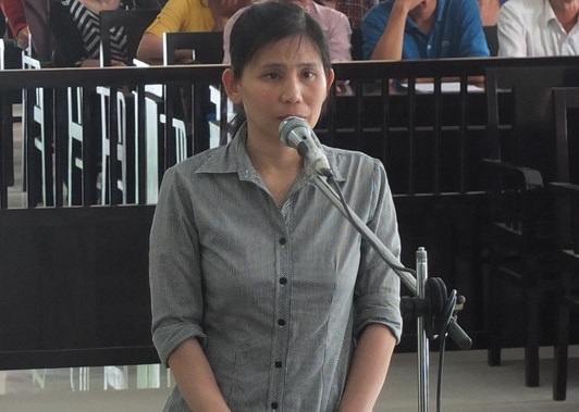 Nguyen nu cong an vien lua dao gan 6 ty dong hinh anh