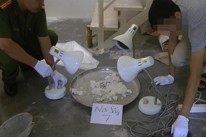 xuyen dem theo dau chan toi pham anh 3