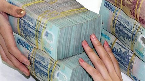 Nang dau bi lua vi chi tien ty chay an cho me chong hinh anh