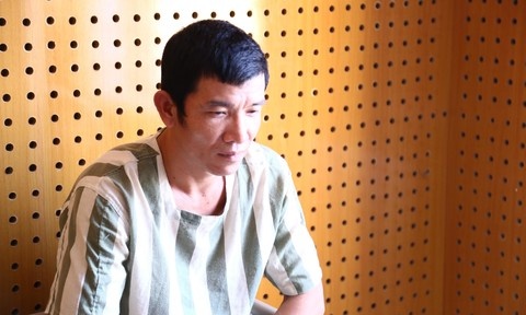 Con bac cuop tien cua nha cai ngay tai song hinh anh