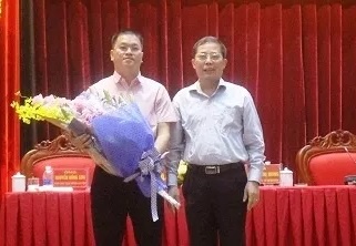 Lao Cai bo nhiem con trai Bi thu Tinh uy lam Pho chu tich UBND huyen hinh anh