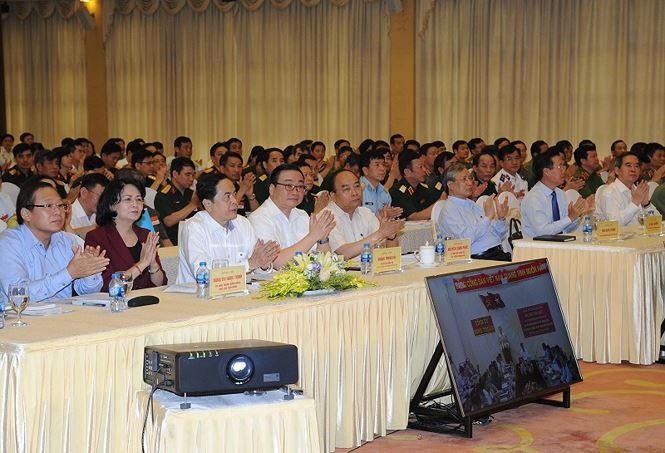 to chuc cong tac can bo anh 3