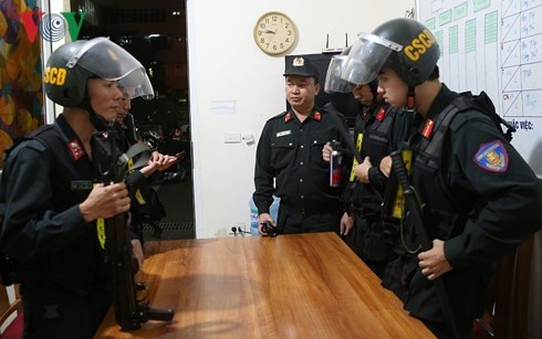 băng nhóm bão đêm tại Hà Nội ảnh 1 bang nhom bao dem tai Ha Noi anh 1