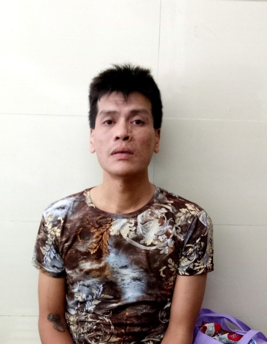 trộm 5 chiếc lắc vàng ảnh 2 trom 5 chiec lac vang anh 2