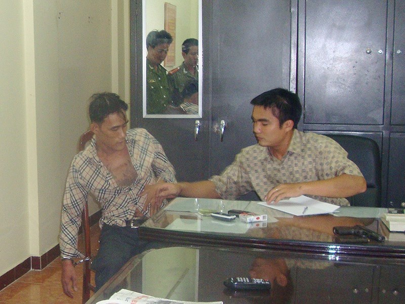 Lan ra vu giet nguoi tu mot cuoc dien thoai hinh anh