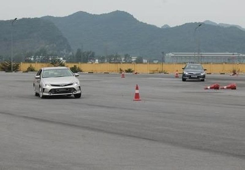 De xuat khong cap bang lai oto chinh thuc cho nguoi vua dau hinh anh