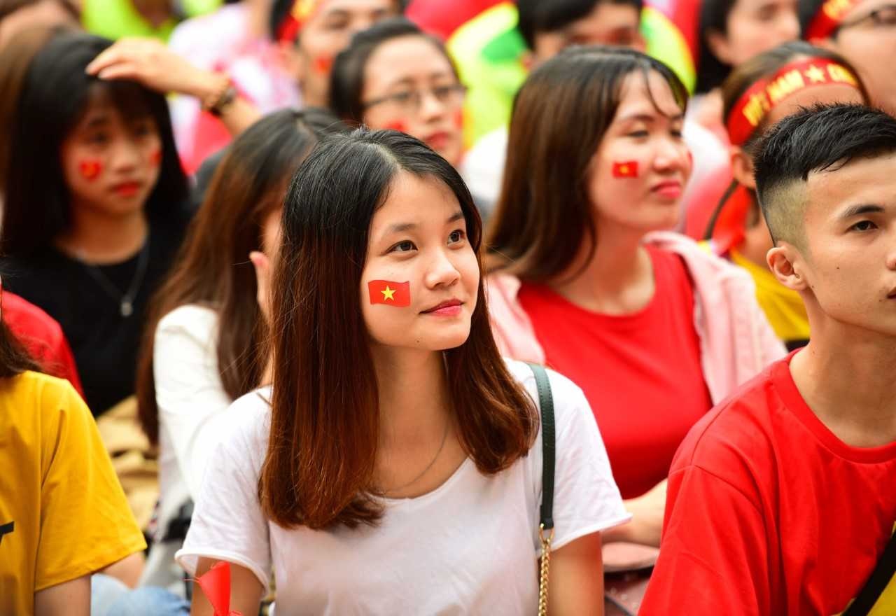 Fan hat 'Duong den ngay vinh quang' co vu tuyen Viet Nam hinh anh