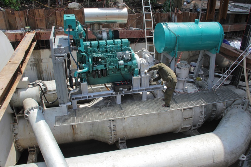 Sieu may bom chong ngap o TP.HCM ngung hoat dong vi 'doi' kinh phi hinh anh