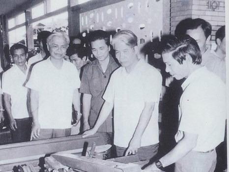 Nguyen Tong bi thu Do Muoi va cau chuyen lam phat ba con so hinh anh