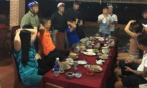 Rung minh nhung chieu doi no thue cua giang ho hinh anh