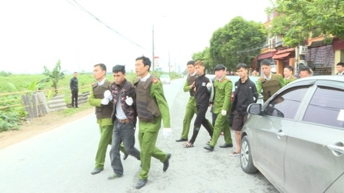 Ke nhiem HIV tao nhieu lop an ninh de buon ban ma tuy tai nha hinh anh