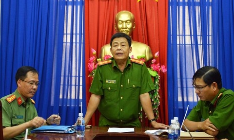 nu giam doc vu khong anh 1