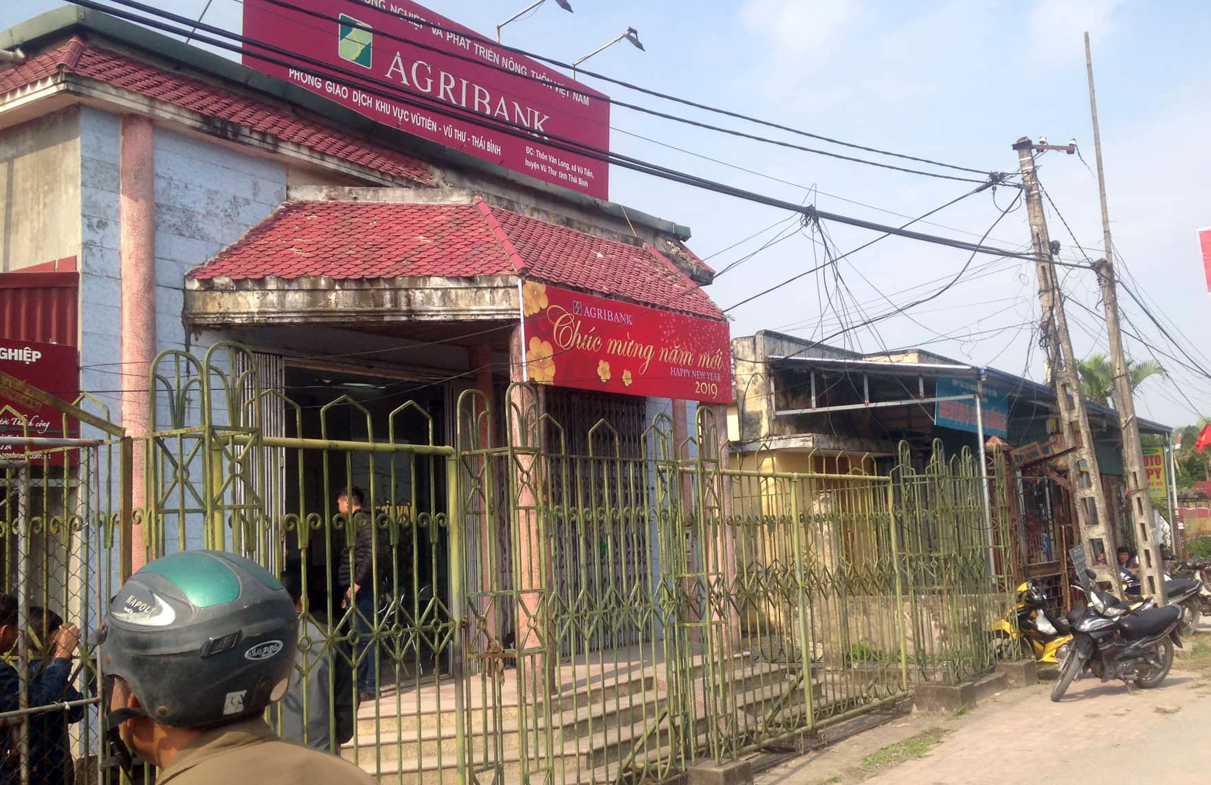 Truy tim ke cuop 200 trieu tai chi nhanh Ngan hang Agribank Thai Binh hinh anh