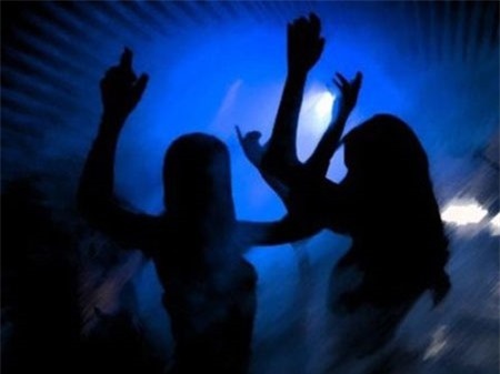 9X dai tiec sinh nhat bang ma tuy trong quan karaoke hinh anh