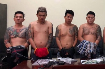 Khoi to trum giang ho Vu 'bong hong' cung 11 dong pham hinh anh