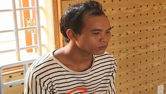 Nu sinh bi 'yeu rau xanh' khong che keo vao ray ca phe hiep dam hinh anh