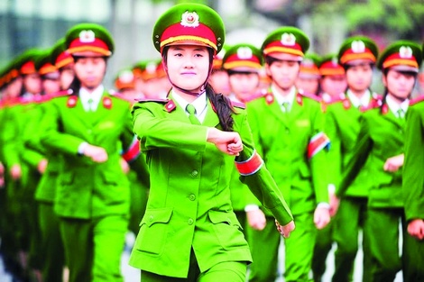 Dau tranh voi toi pham anh 4