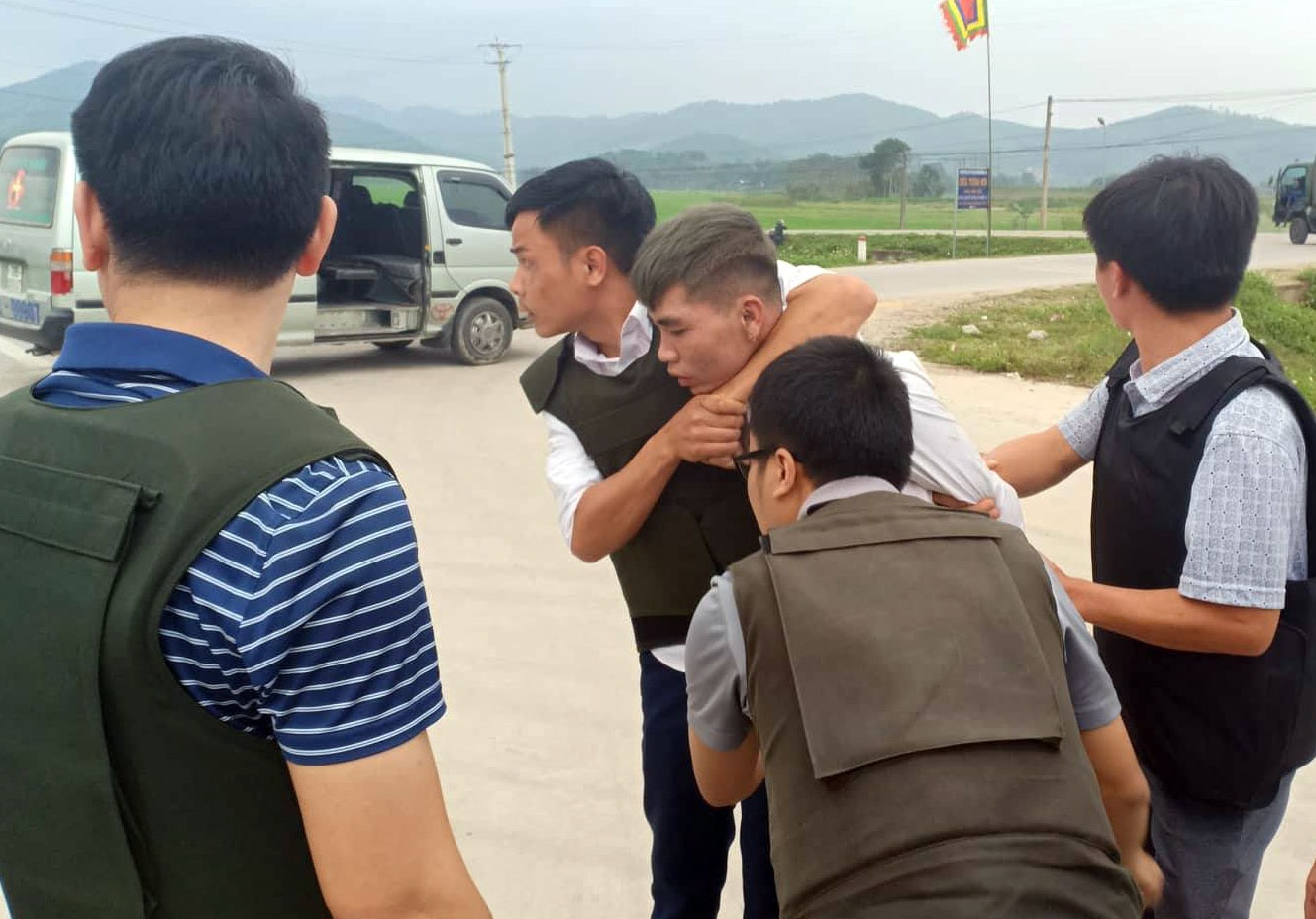 Buon ban ma tuy anh 3