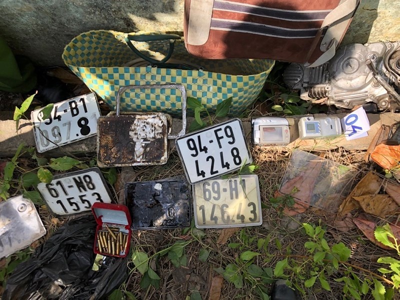 Xoa bang su dung sung de cuop tren tuyen Quan Lo Phung Hiep hinh anh