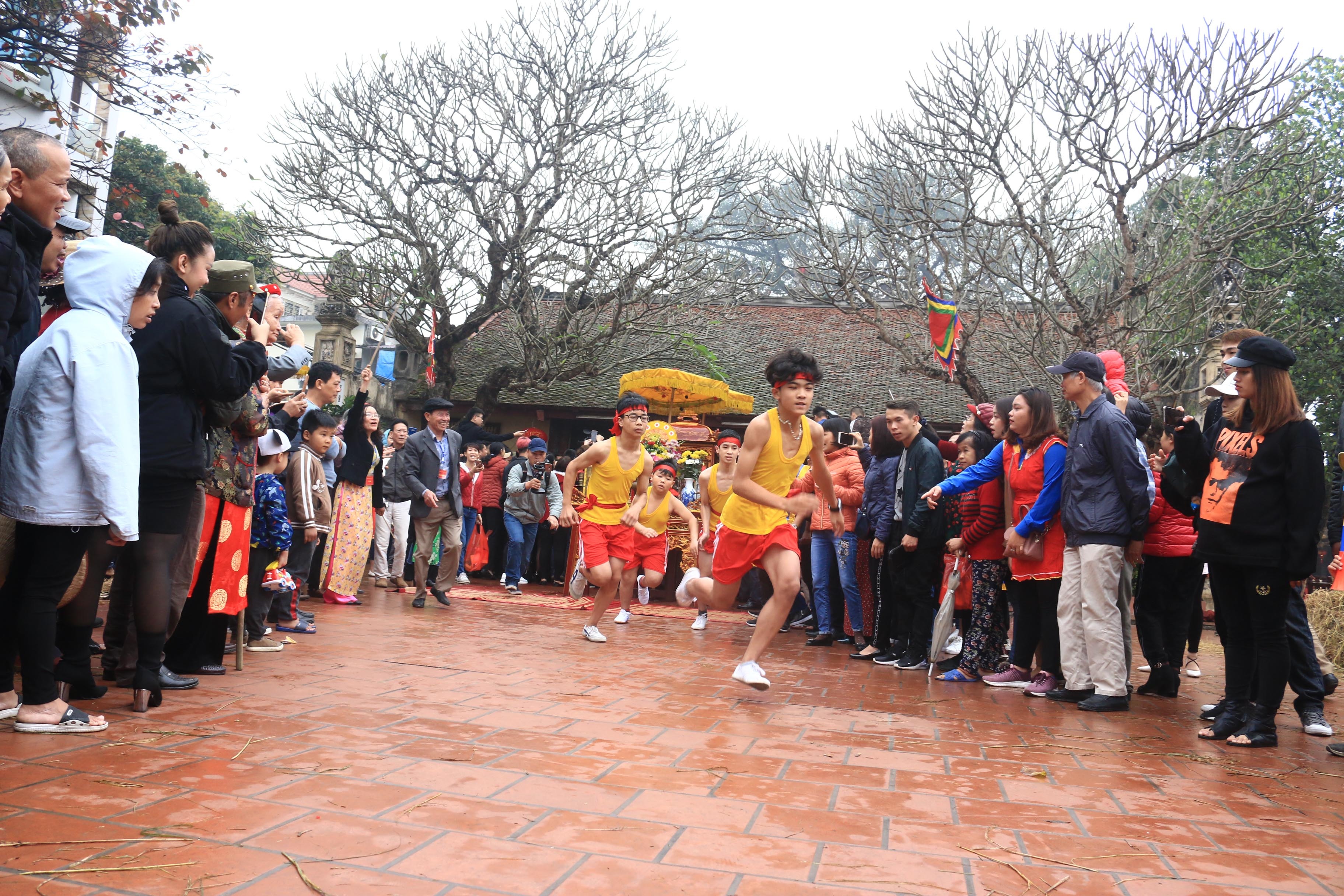 le hoi thoi com thi lang Thi Cam anh 4