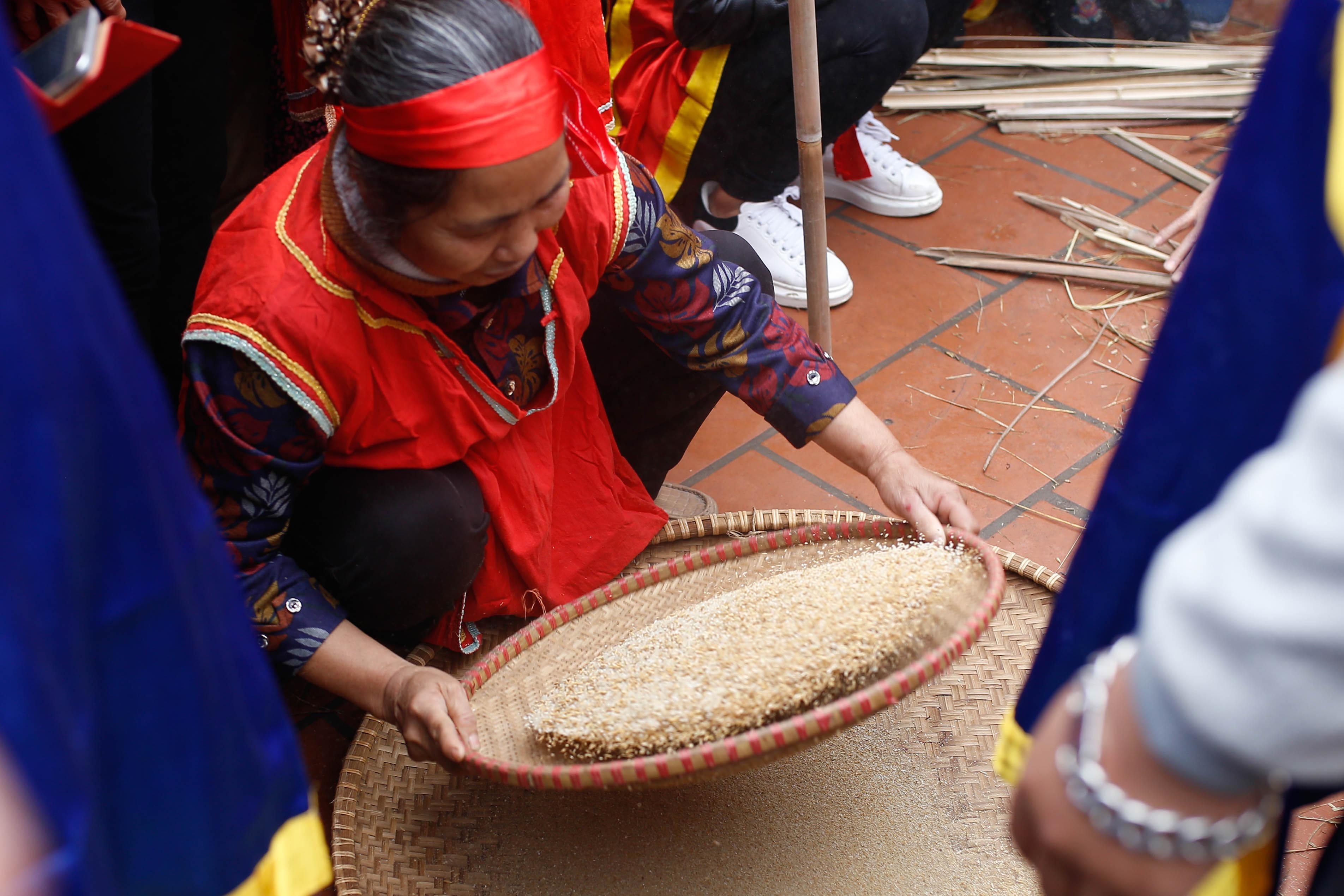 le hoi thoi com thi lang Thi Cam anh 9