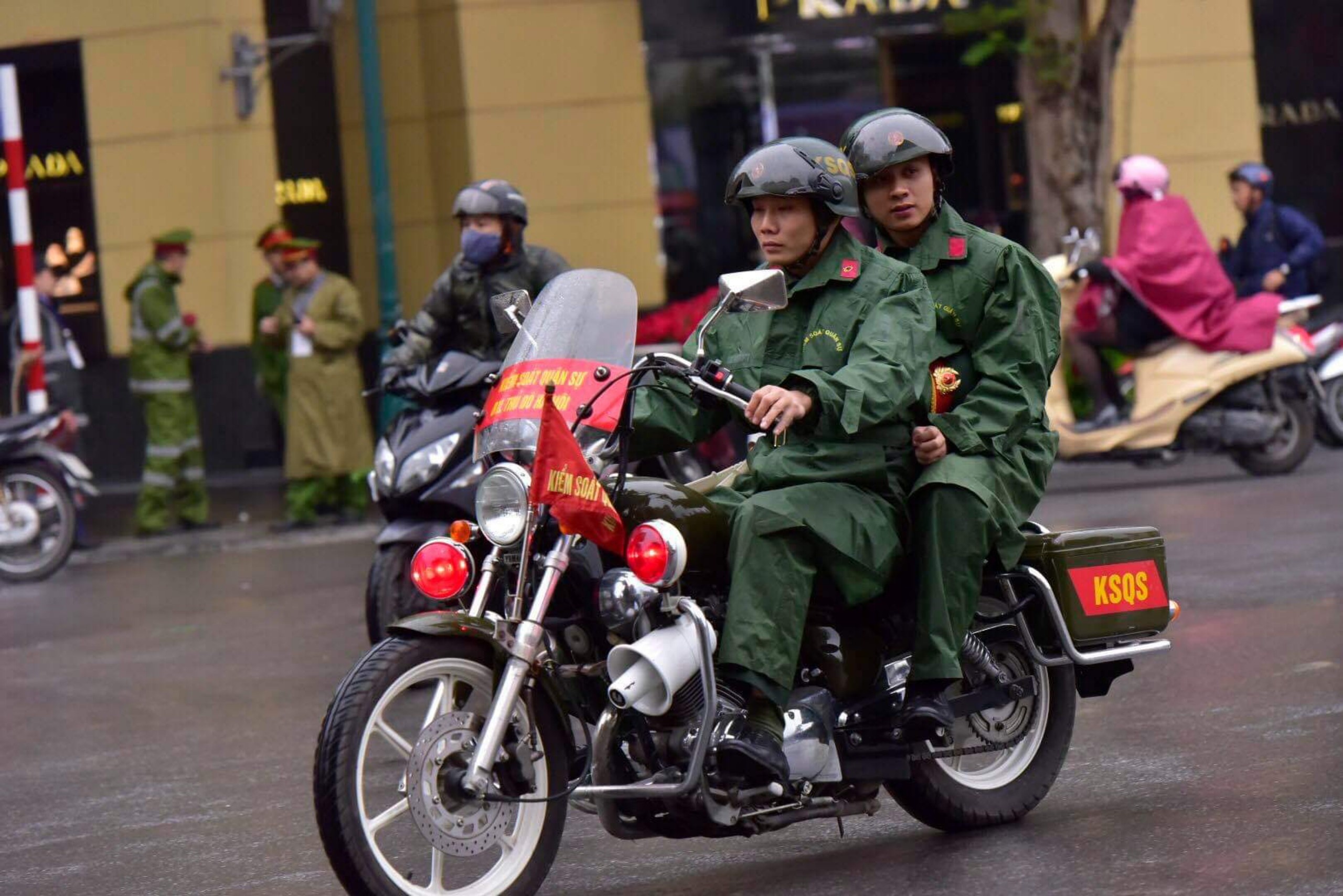 ha noi don ong kim jong un anh 4