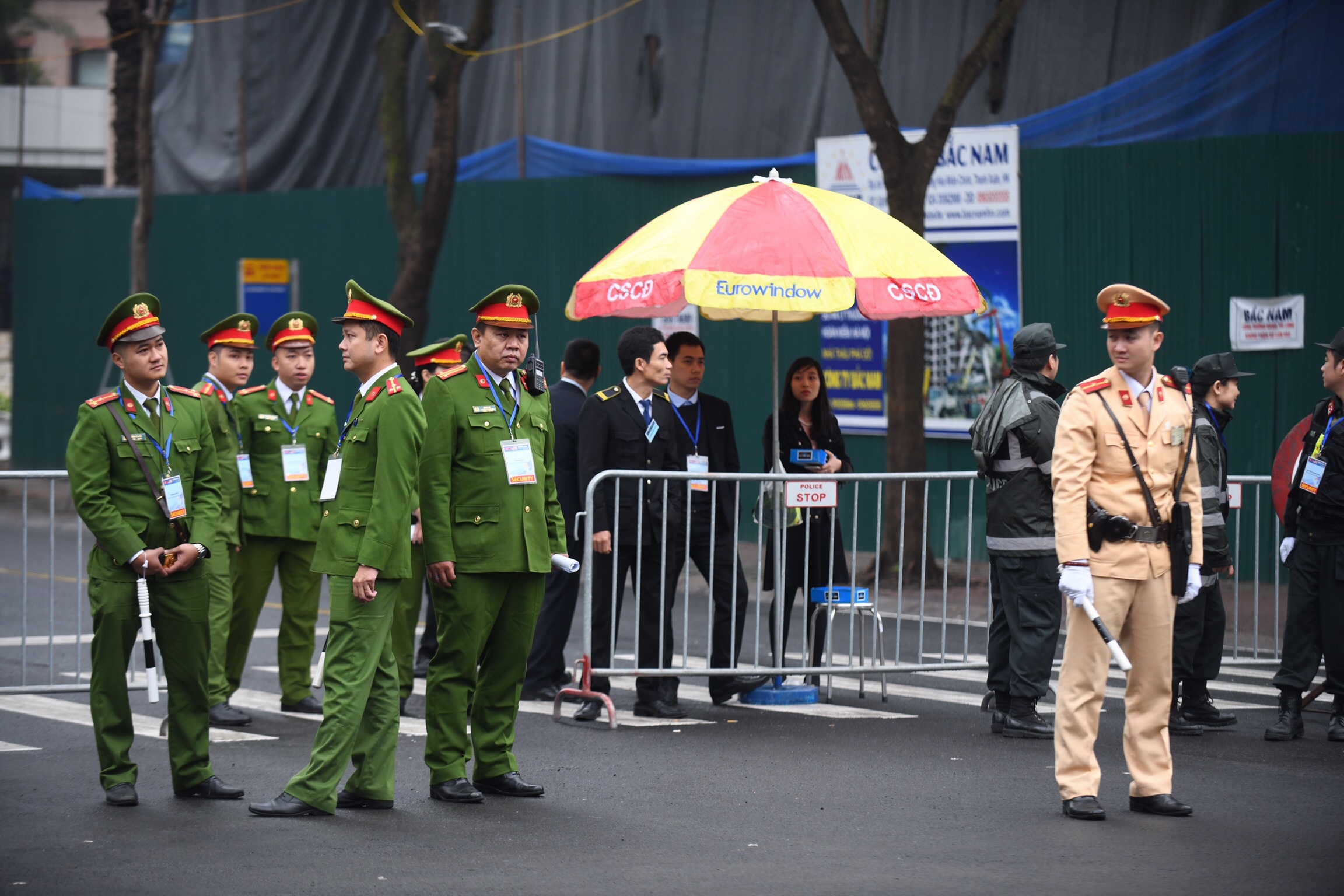 ha noi don ong kim jong un anh 3