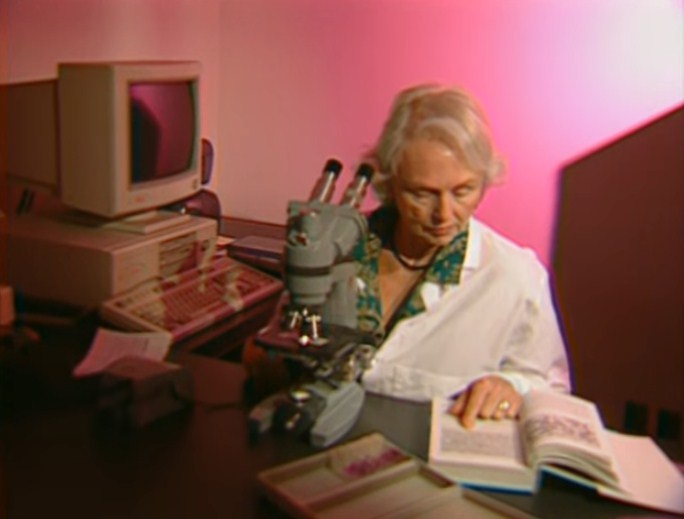 Nguoi dan ong dau doc ca nha tinh cu anh 5